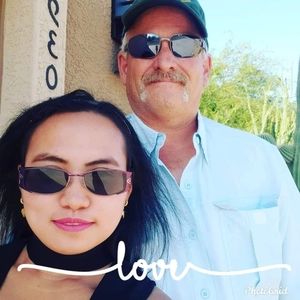 Meet your Posher, Lea